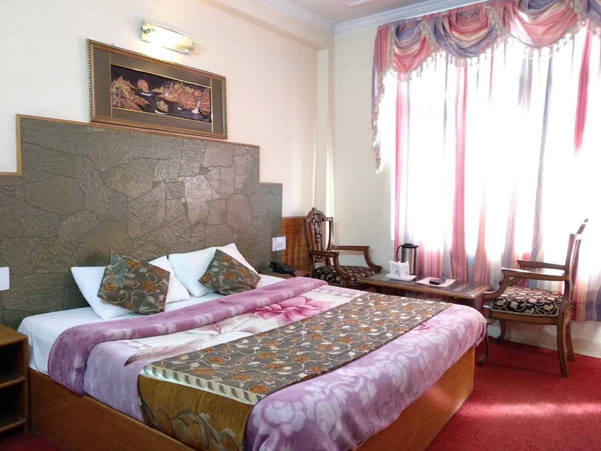 Chichoga Holiday Inn Маналі Екстер'єр фото